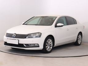 Volkswagen Passat - 2012