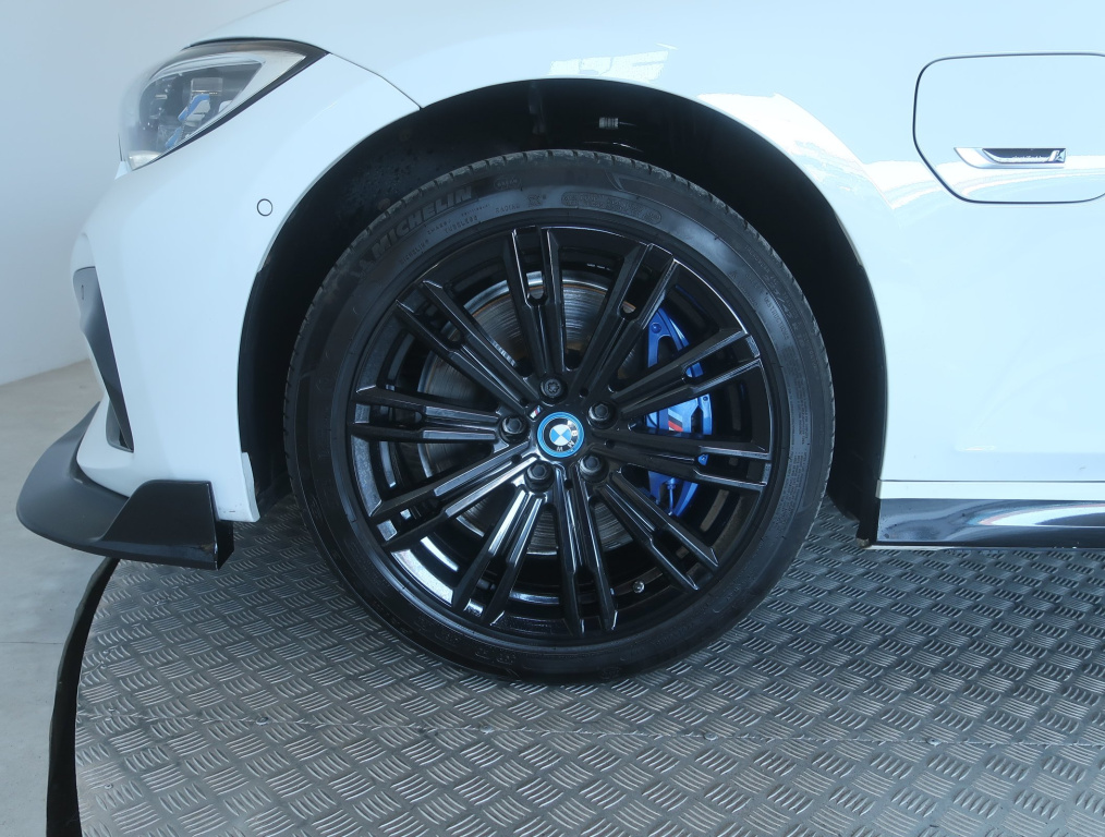 BMW 3