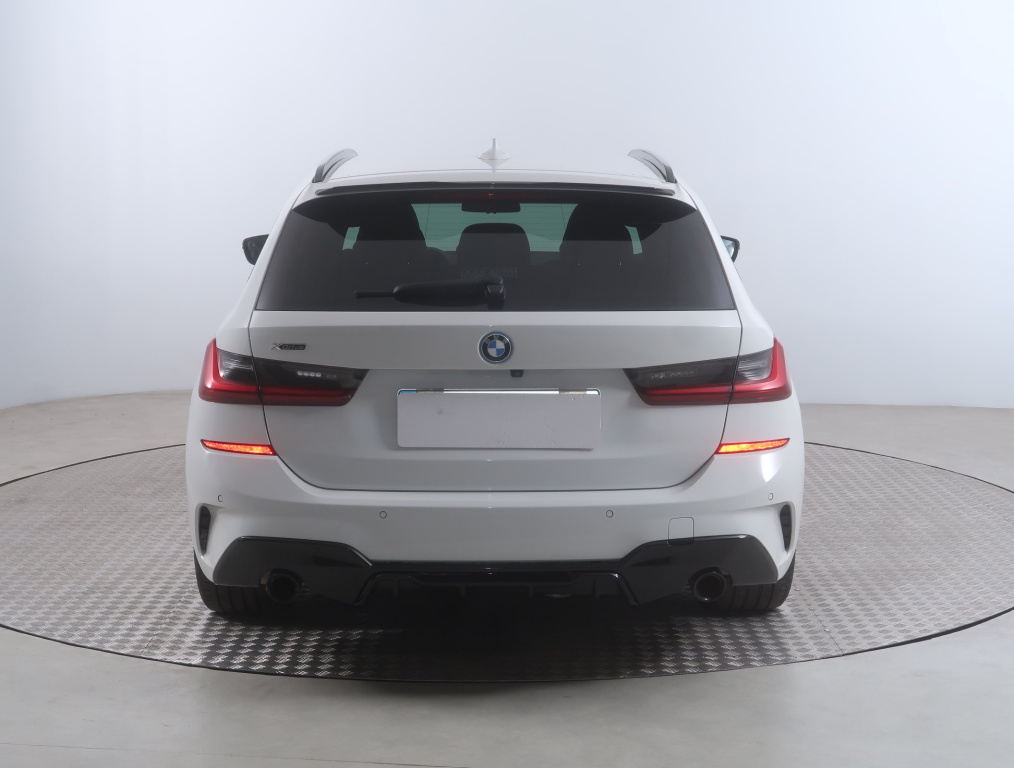 BMW 3