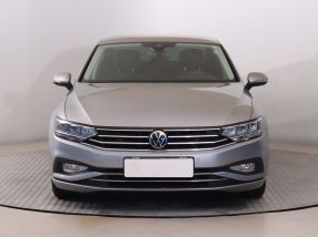 Volkswagen Passat - 2021