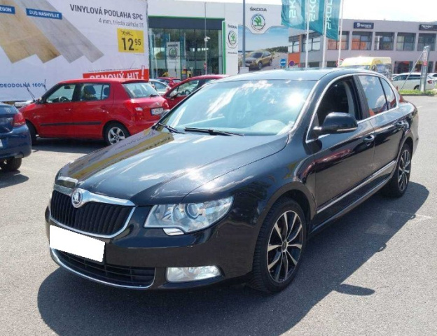 Škoda Superb 2012