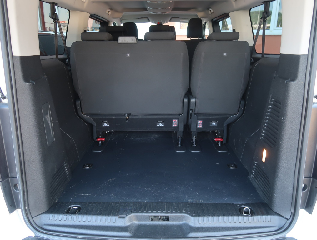 Peugeot Traveller