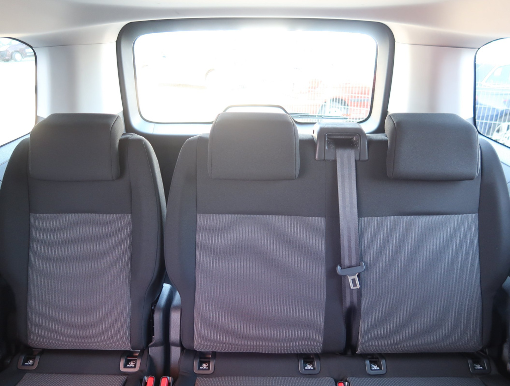 Peugeot Traveller