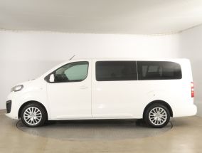 Peugeot Traveller - 2021
