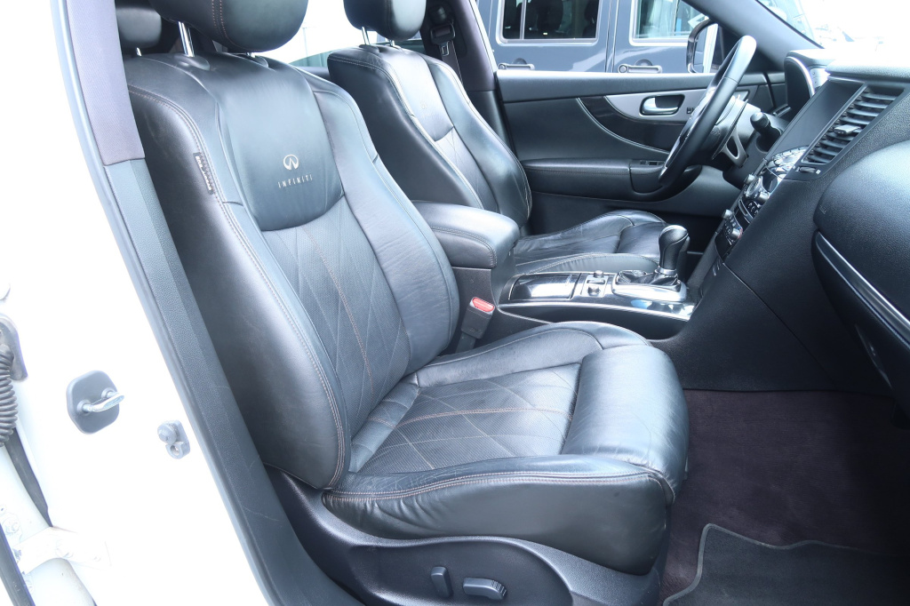Infiniti FX
