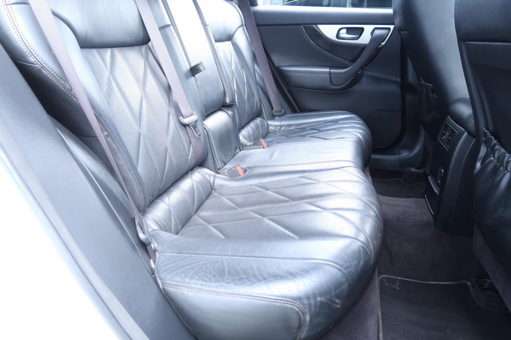 Infiniti FX