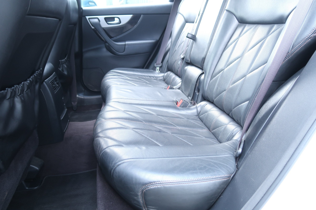 Infiniti FX