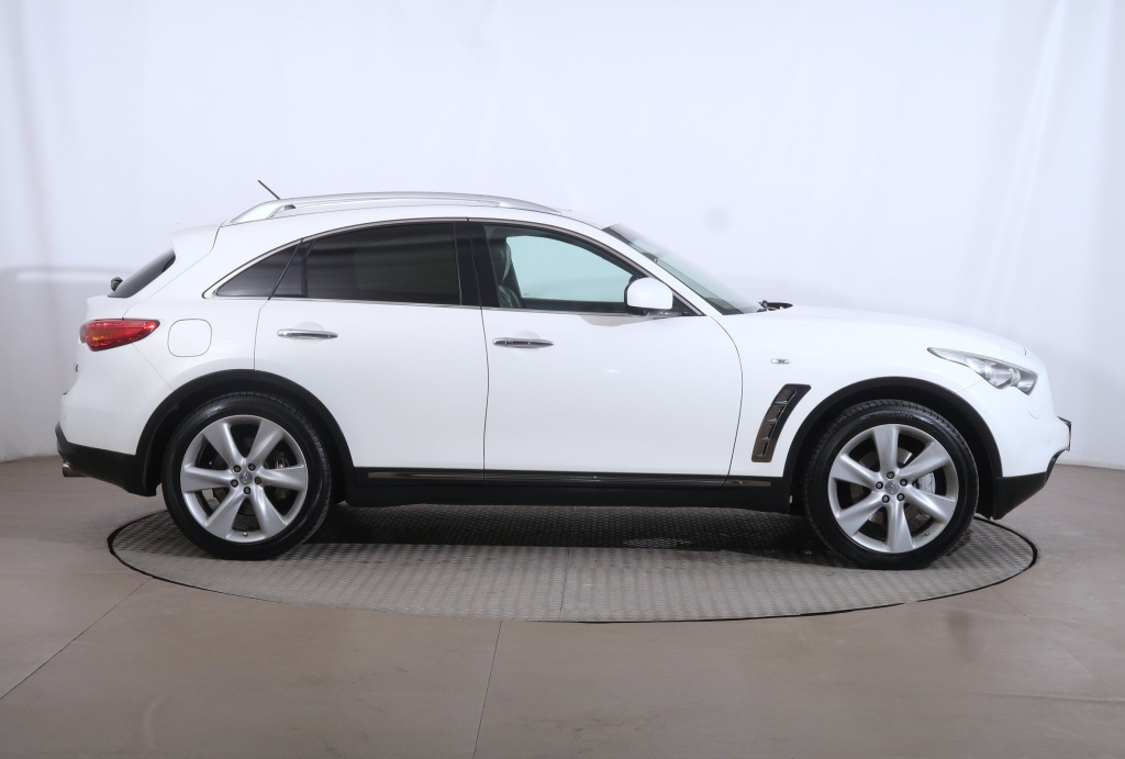 Infiniti FX