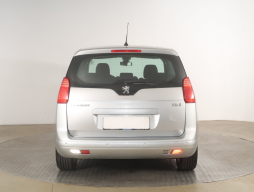 Peugeot 5008 2011