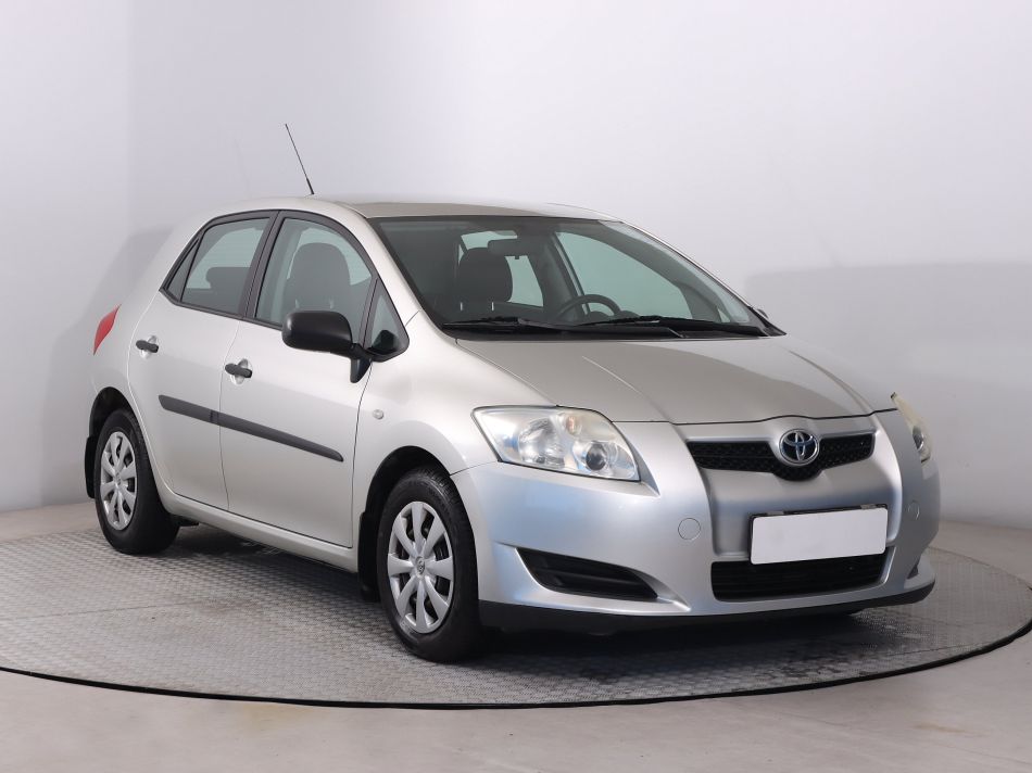 Toyota Auris - 2009