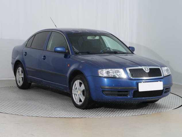 Škoda Superb, 2003
