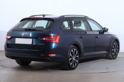 Škoda Superb 2016
