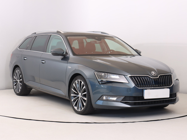 Škoda Superb 2016