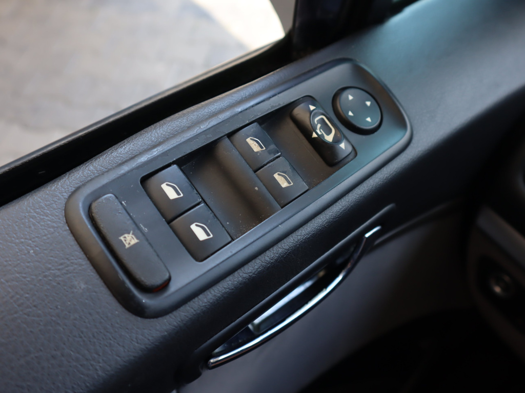 Peugeot 807