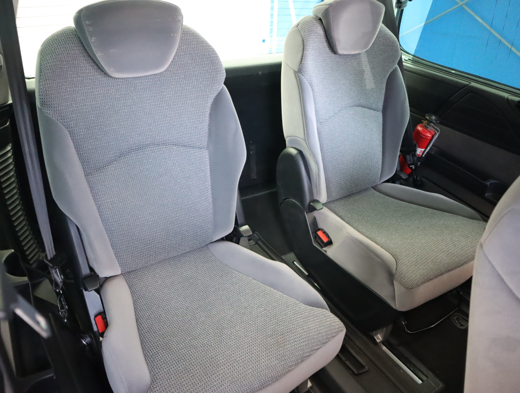 Peugeot 807