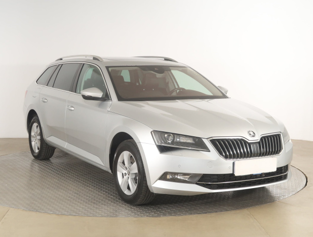Škoda Superb, 2016