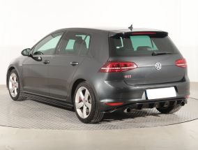 Volkswagen Golf - 2015