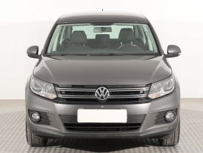 Volkswagen Tiguan - 2016