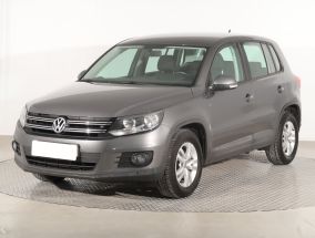Volkswagen Tiguan - 2016