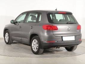 Volkswagen Tiguan - 2016