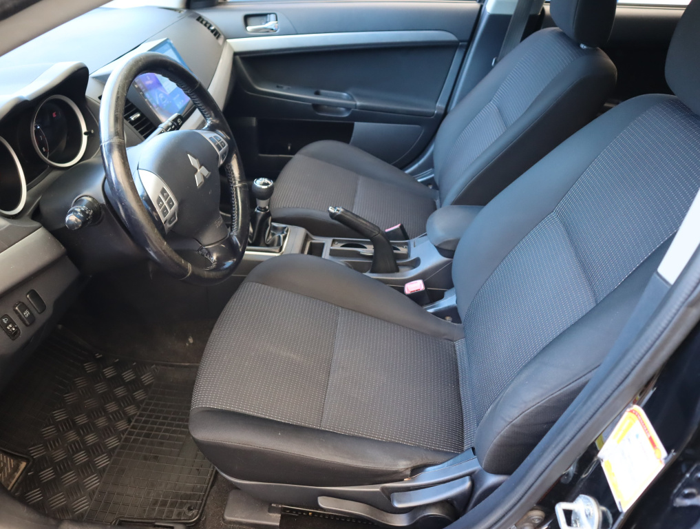 Mitsubishi Lancer