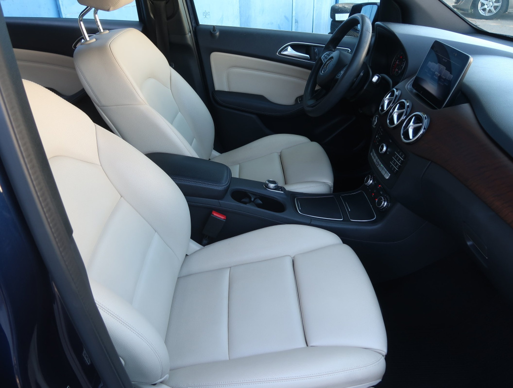 Mercedes-Benz B