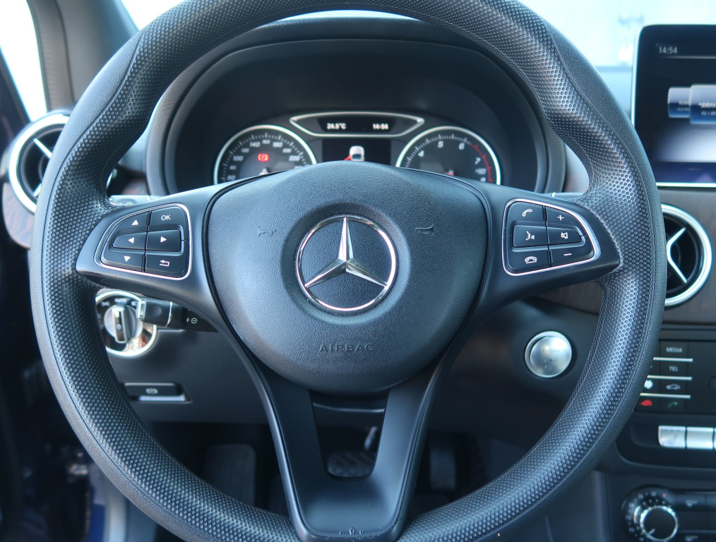 Mercedes-Benz B
