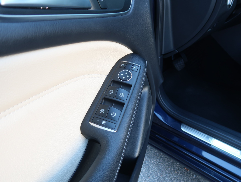 Mercedes-Benz B