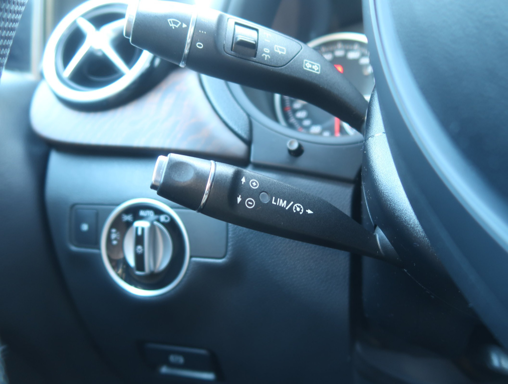 Mercedes-Benz B