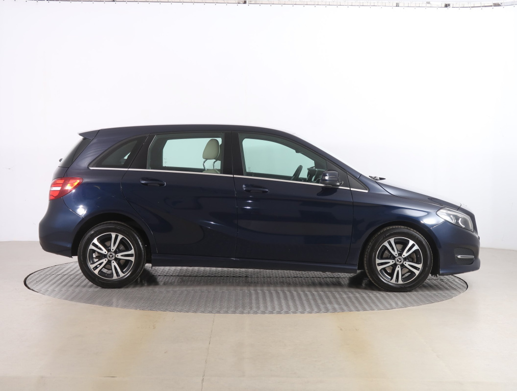 Mercedes-Benz B
