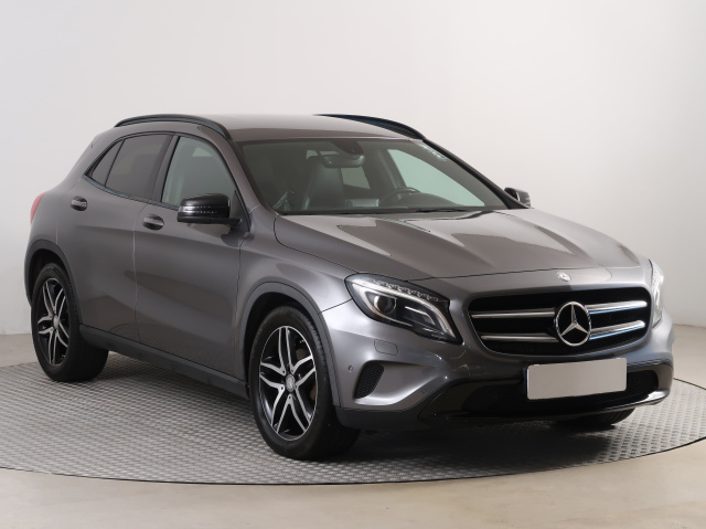 Mercedes-Benz GLA 2015