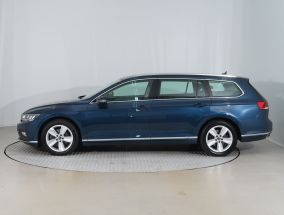 Volkswagen Passat - 2020