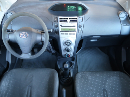 Toyota Yaris 2008