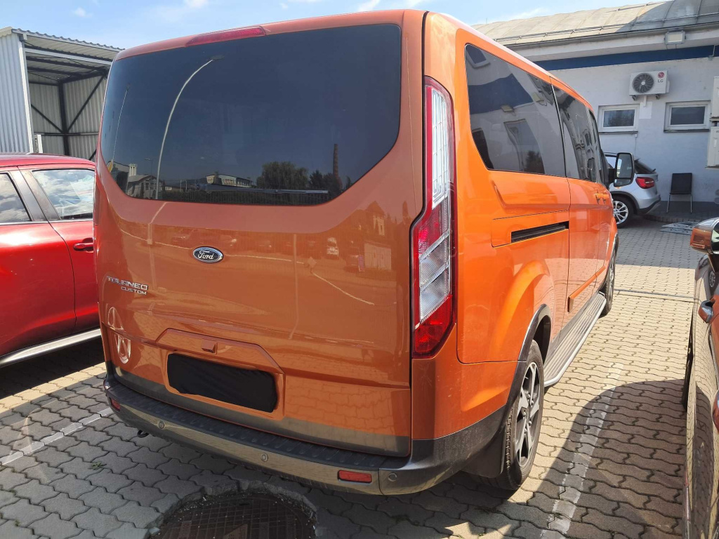 Ford Tourneo Custom