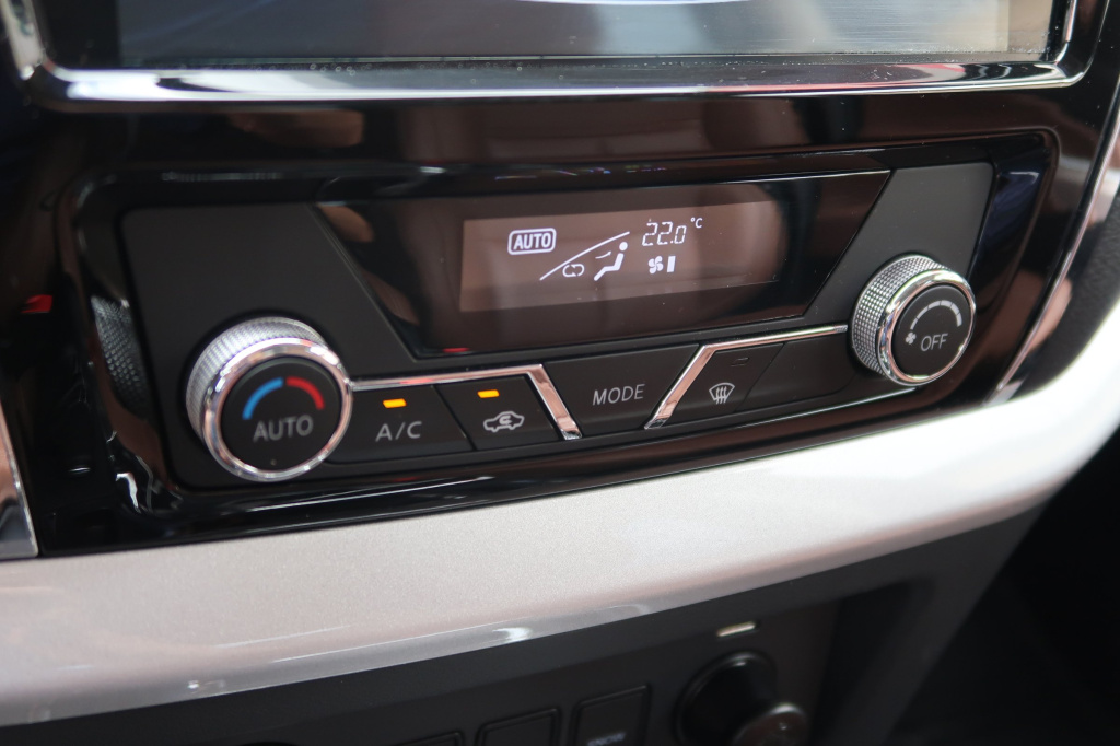 Dongfeng DF6