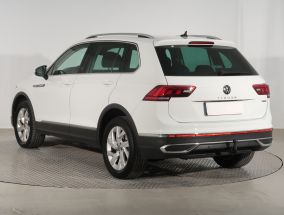 Volkswagen Tiguan - 2021