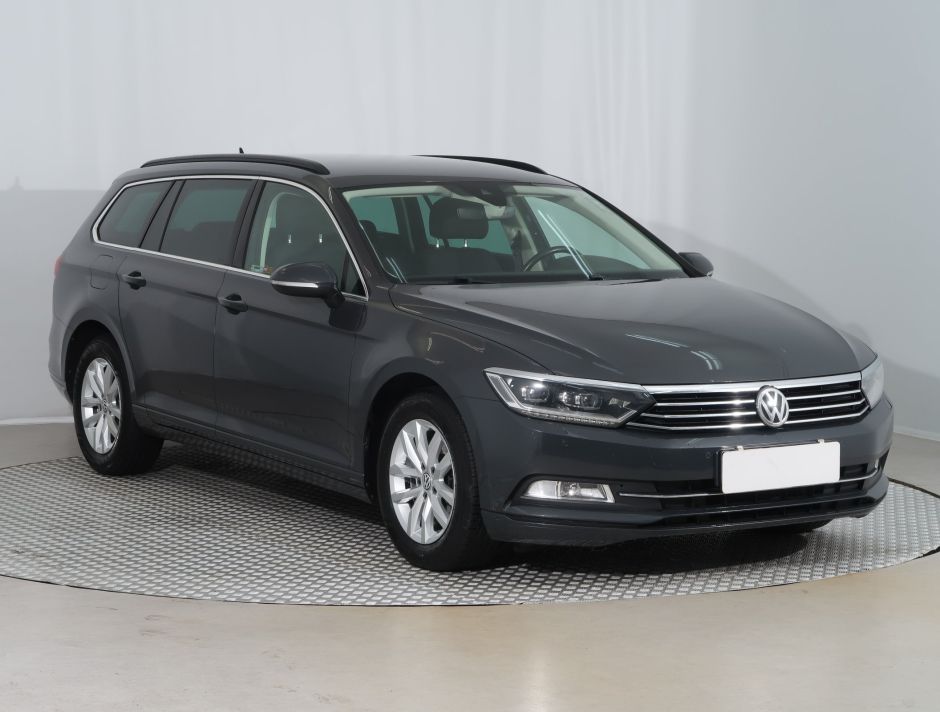 Volkswagen Passat - 2015