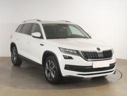 Škoda Kodiaq 2019 SUV biela 19