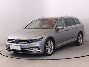 Volkswagen Passat - 2020