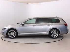 Volkswagen Passat - 2020