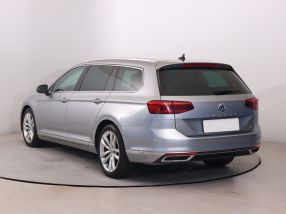 Volkswagen Passat - 2020