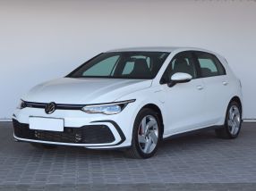 Volkswagen Golf - 2020