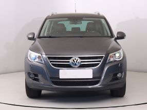 Volkswagen Tiguan - 2011