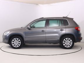 Volkswagen Tiguan - 2011