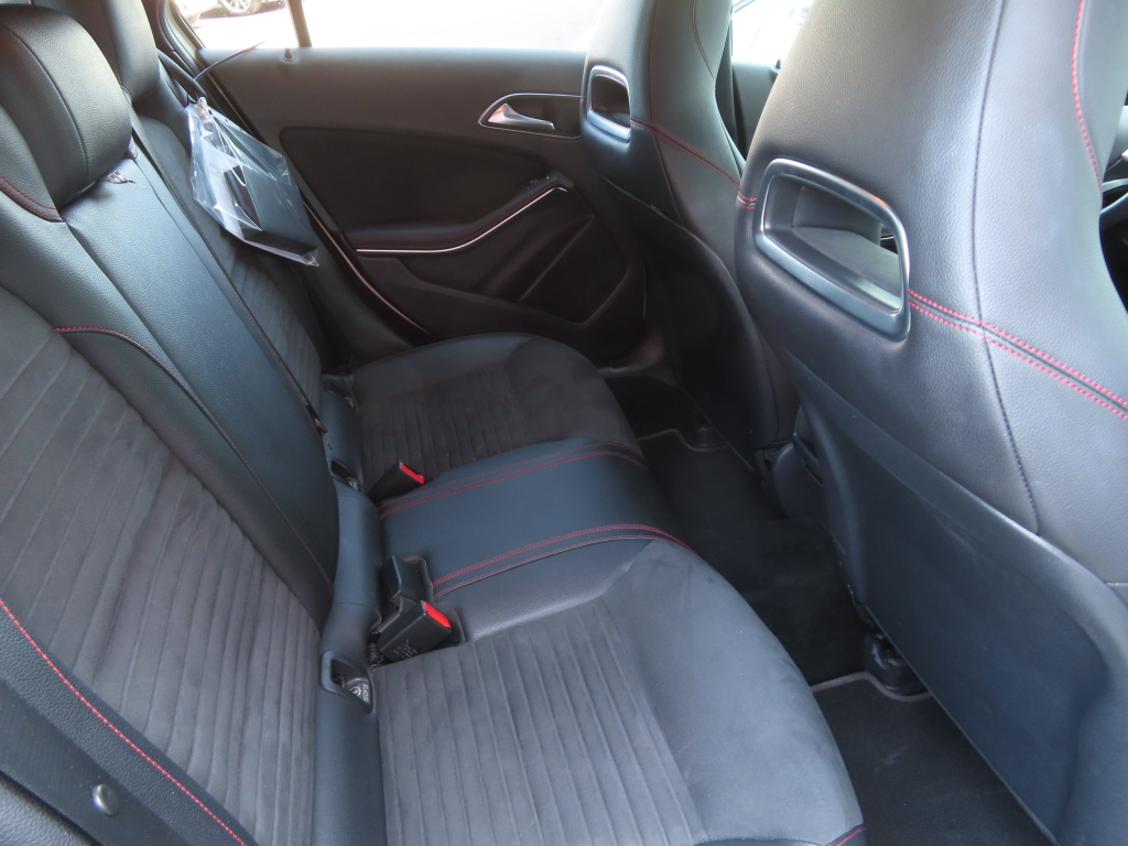 Mercedes-Benz A