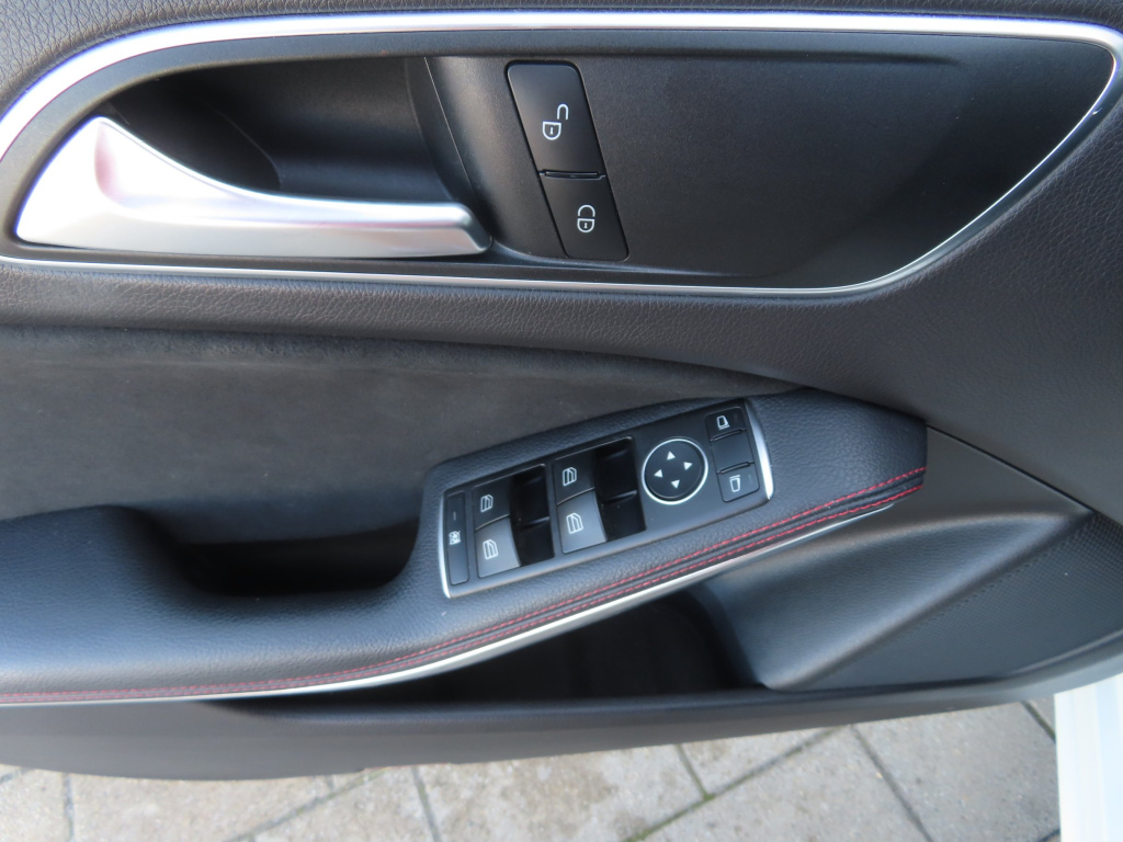 Mercedes-Benz A