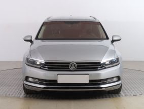 Volkswagen Passat - 2015