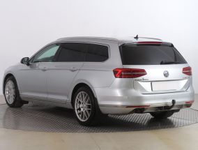 Volkswagen Passat - 2015