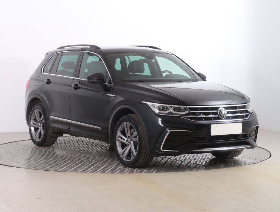 Volkswagen Tiguan - 2020
