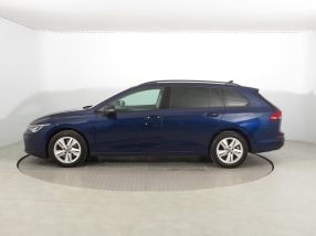 Volkswagen Golf - 2021